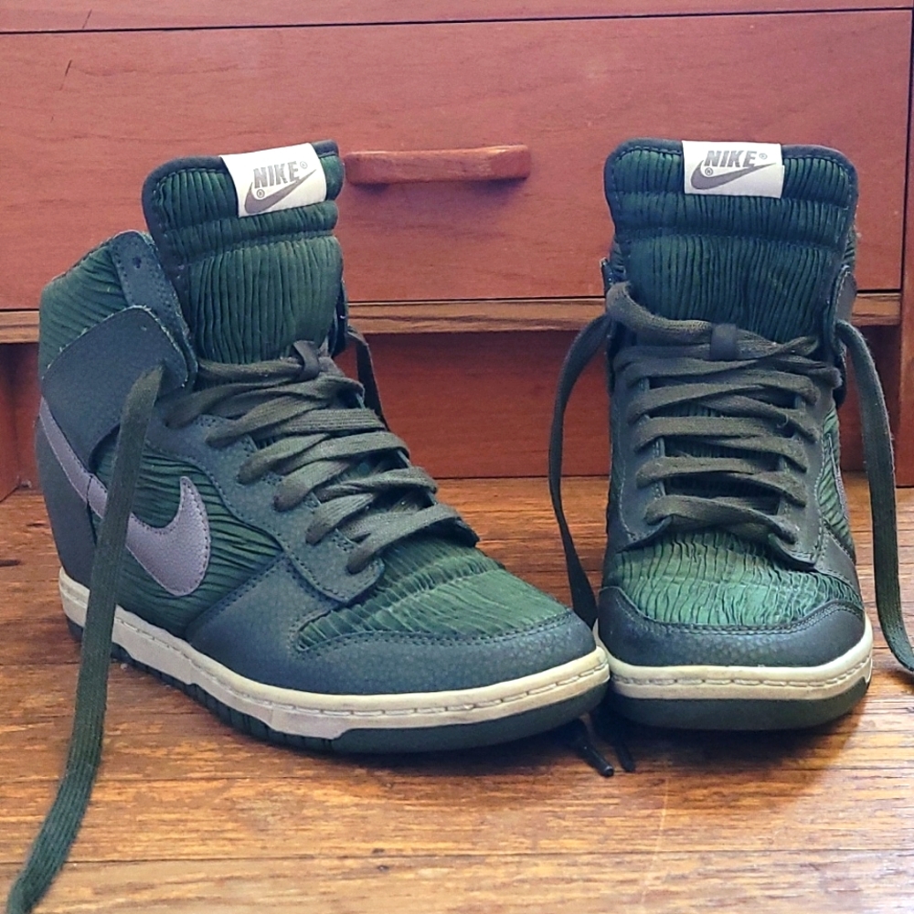 Nike Wedge